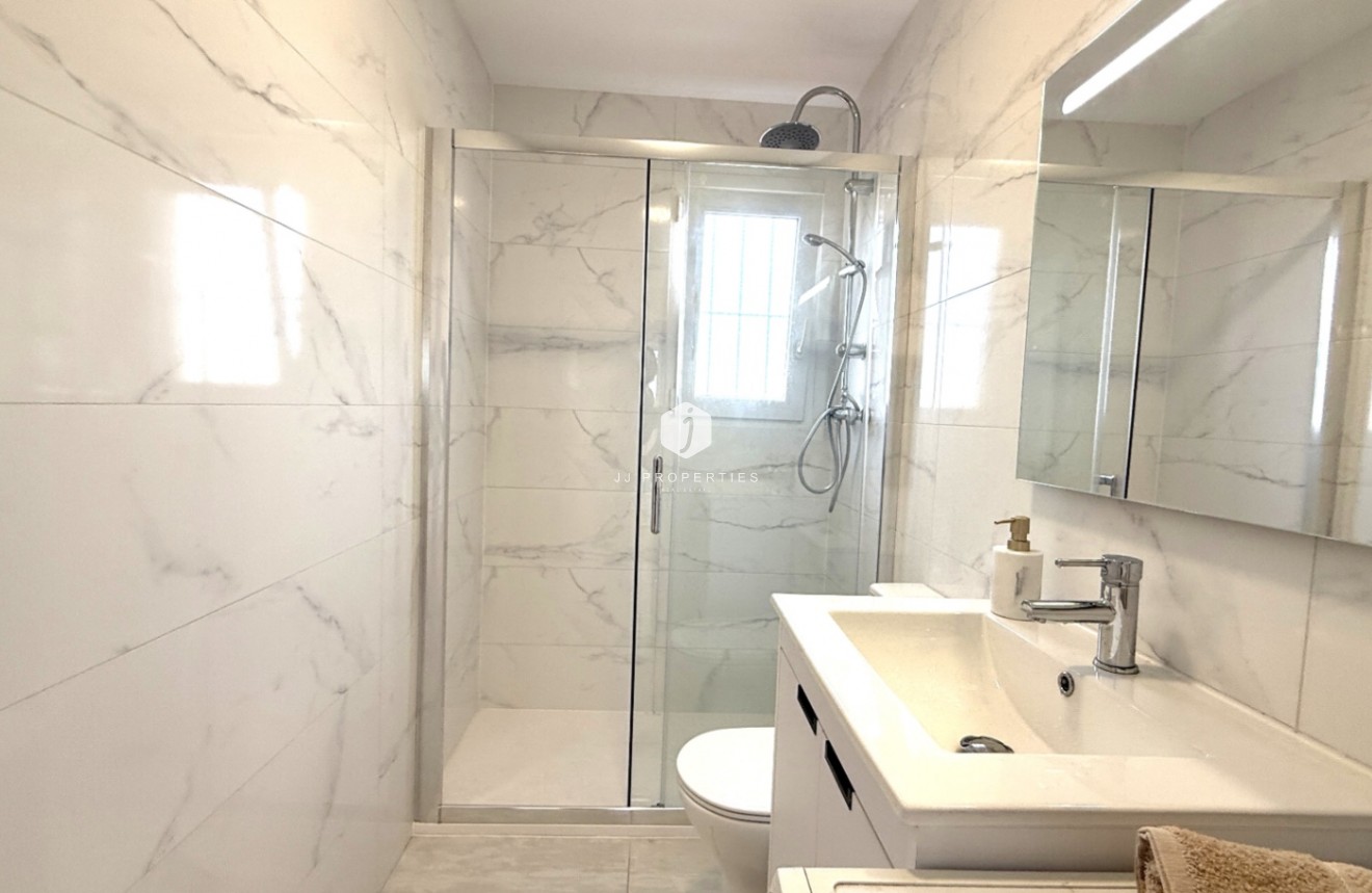 Tweedehands - Penthouse -
Torrevieja - Costa Blanca