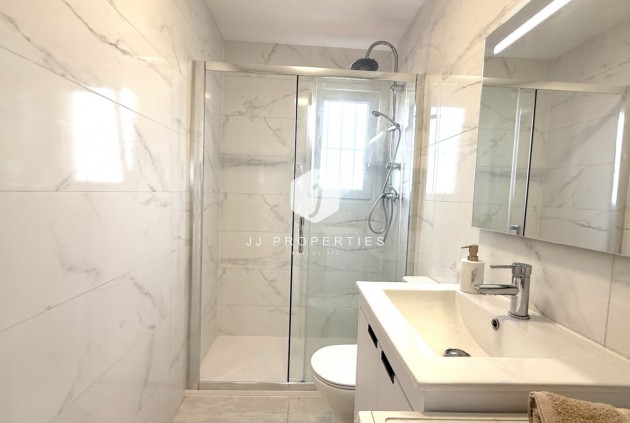 Tweedehands - Penthouse -
Torrevieja - Costa Blanca