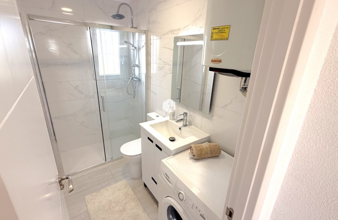 Tweedehands - Penthouse -
Torrevieja - Costa Blanca