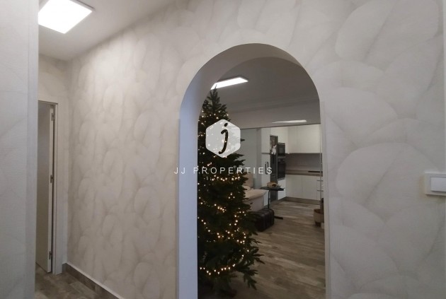 Tweedehands - Villa -
San Miguel de Salinas - Inland