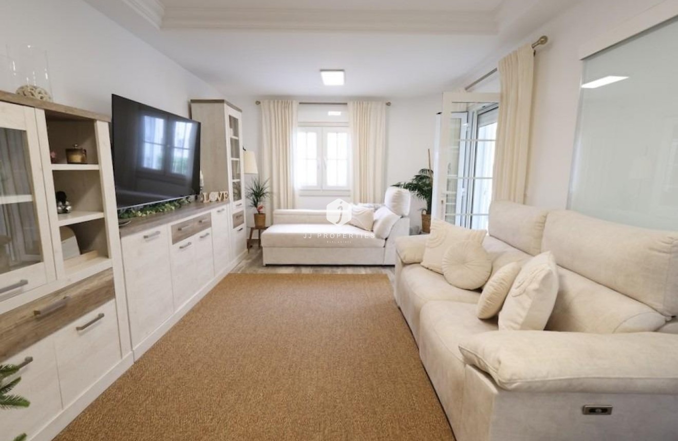 Tweedehands - Villa -
San Miguel de Salinas - Inland