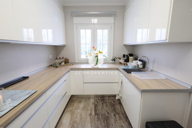 Tweedehands - Villa -
San Miguel de Salinas - Inland