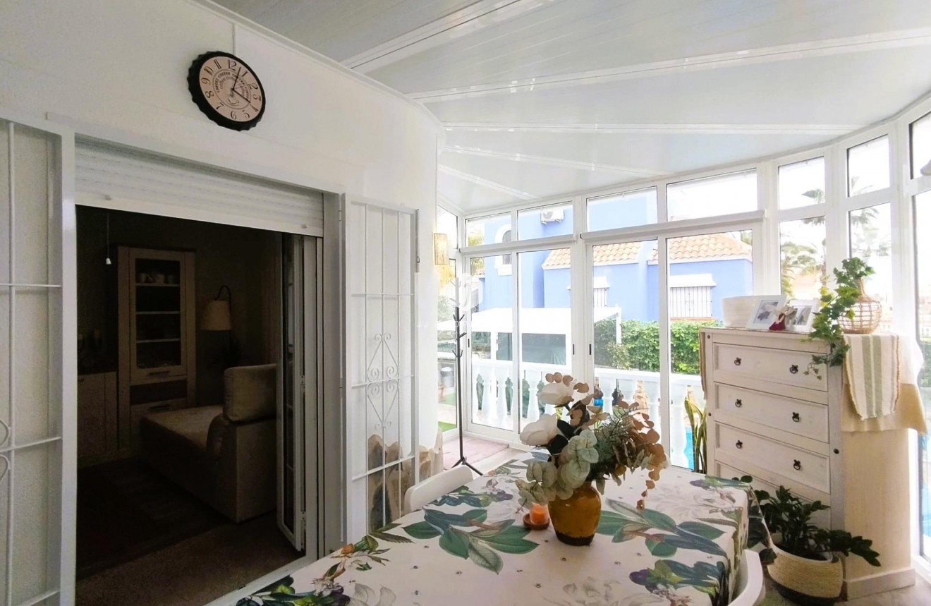 Tweedehands - Villa -
San Miguel de Salinas - Inland