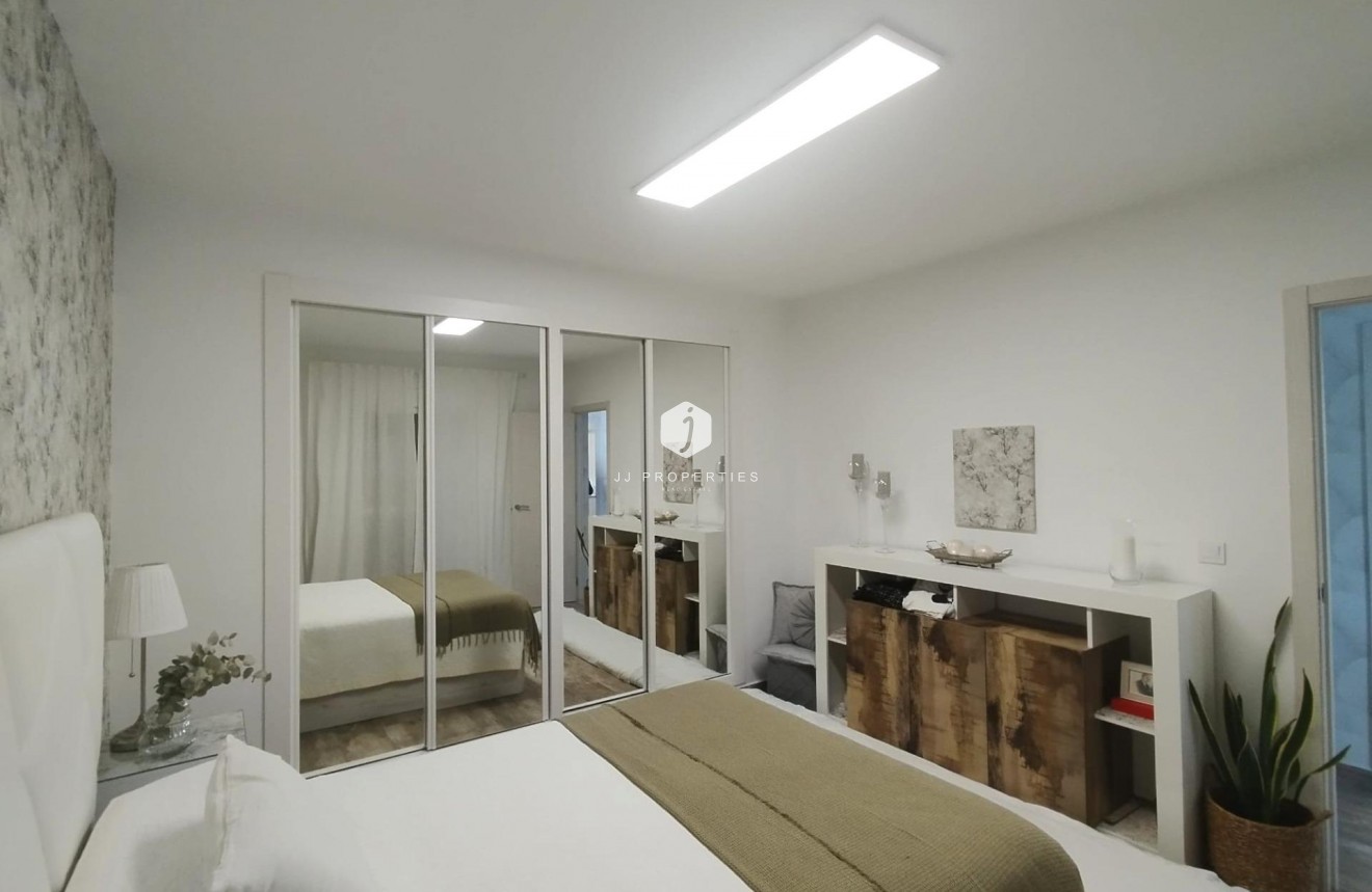 Tweedehands - Villa -
San Miguel de Salinas - Inland