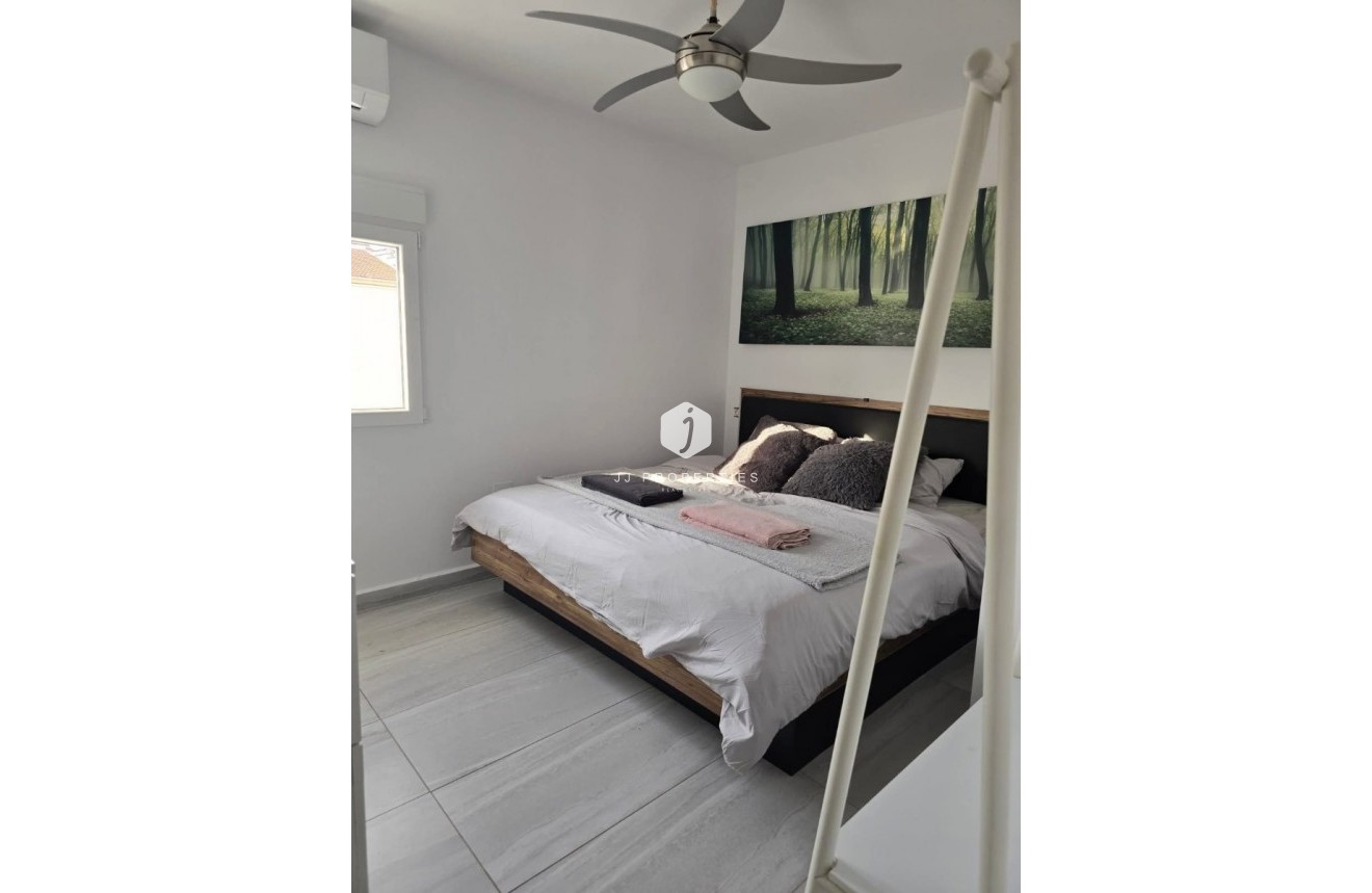 Tweedehands - Villa -
Ciudad Quesada - Costa Blanca