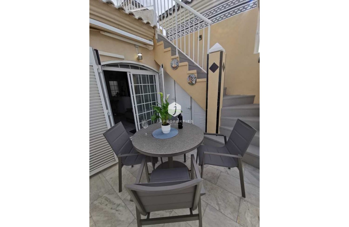 D'occasion - Attique -
Torrevieja - Playa de los Locos