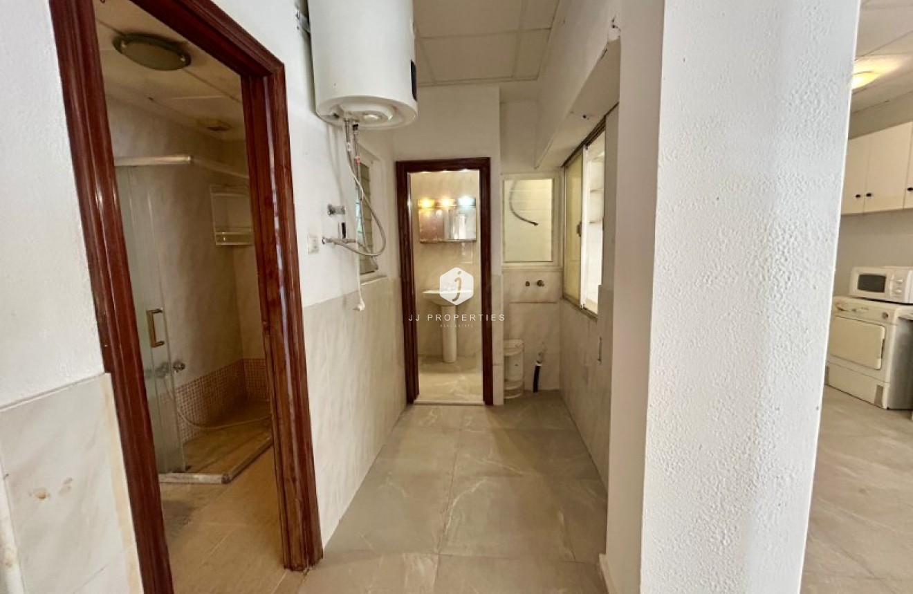 D'occasion - Appartement -
Torrevieja - Costa Blanca