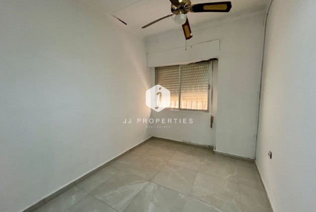 D'occasion - Appartement -
Torrevieja - Costa Blanca