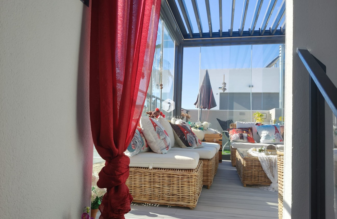 Tweedehands - Chalet -
Orihuela Costa - Costa Blanca