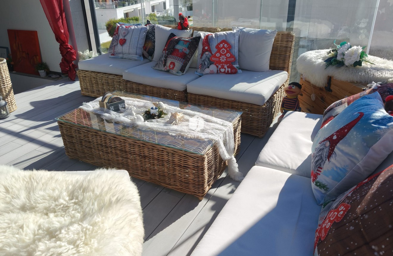 Tweedehands - Chalet -
Orihuela Costa - Costa Blanca