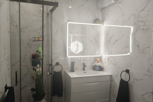 Tweedehands - Chalet -
Orihuela Costa - Costa Blanca