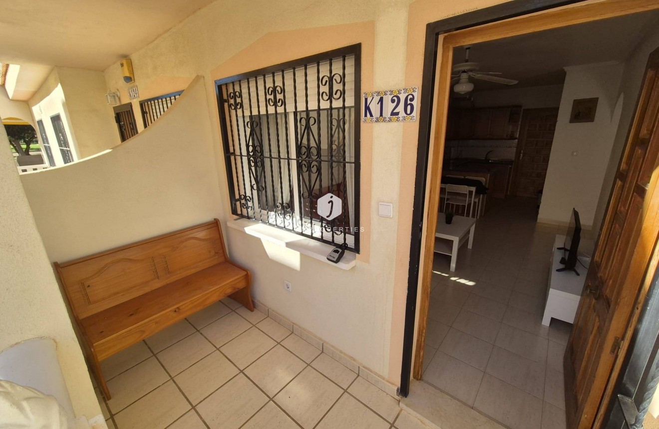 Tweedehands - Bungalow -
Orihuela Costa - La Florida