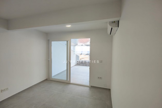 Tweedehands - Appartement / flat -
Torrevieja - Costa Blanca
