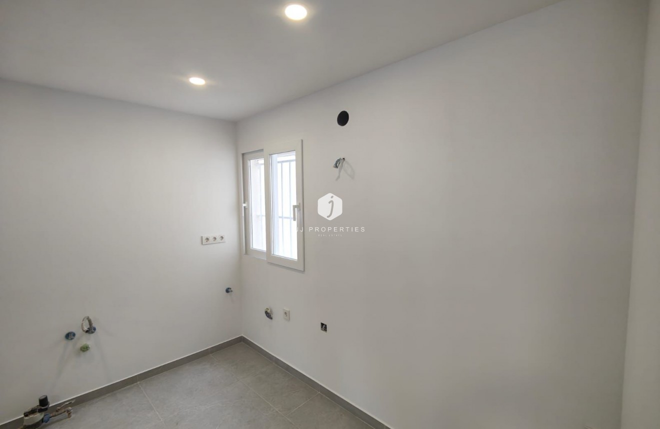 Tweedehands - Appartement / flat -
Torrevieja - Costa Blanca