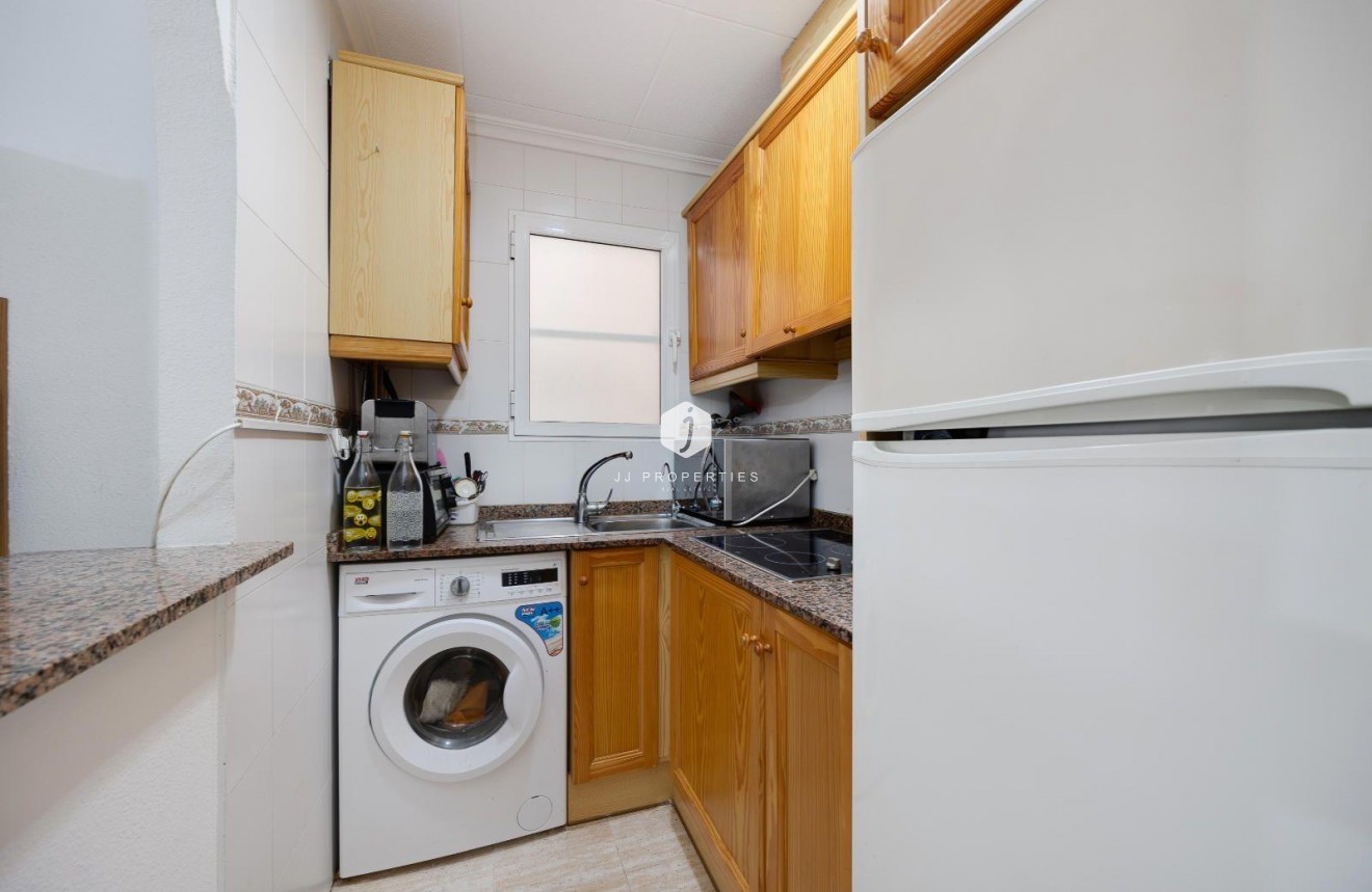 Tweedehands - Appartement / flat -
Torrevieja - Centro