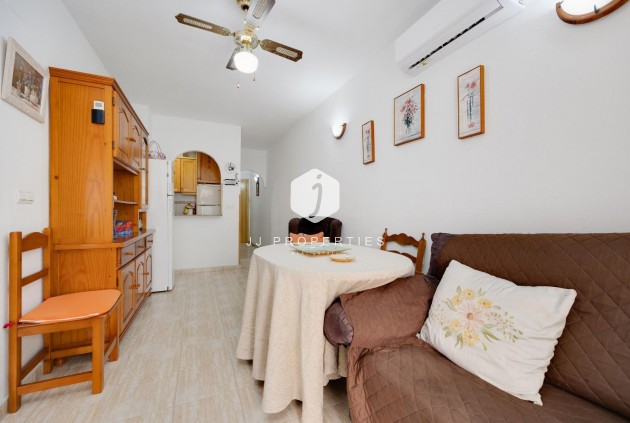 Tweedehands - Appartement / flat -
Torrevieja - Centro