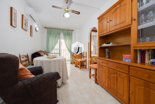 Tweedehands - Appartement / flat -
Torrevieja - Centro