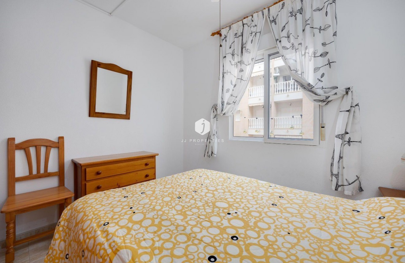 Tweedehands - Appartement / flat -
Torrevieja - Centro