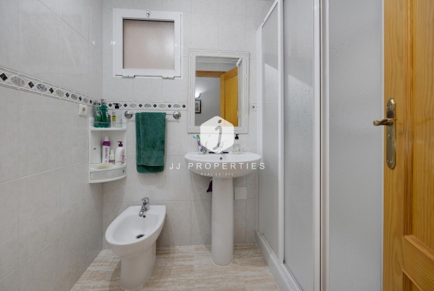 Tweedehands - Appartement / flat -
Torrevieja - Centro