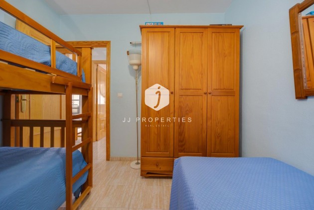 Tweedehands - Appartement / flat -
Torrevieja - Centro