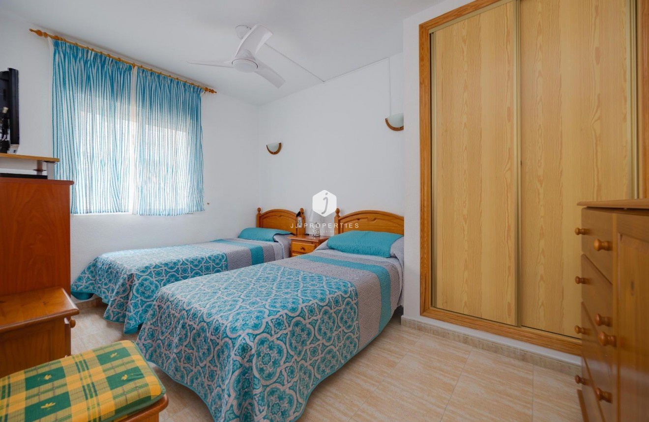 Tweedehands - Appartement / flat -
Torrevieja - Centro