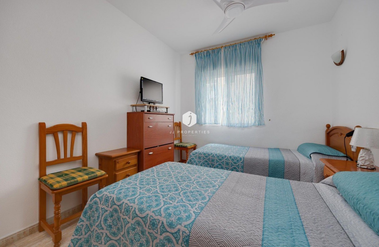 Tweedehands - Appartement / flat -
Torrevieja - Centro