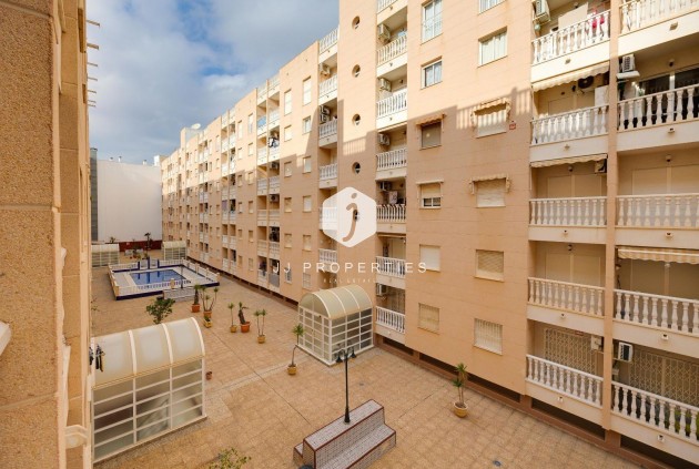 Tweedehands - Appartement / flat -
Torrevieja - Centro