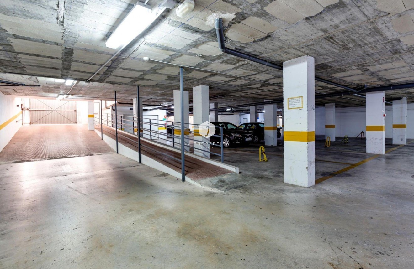 Tweedehands - Appartement / flat -
Torrevieja - Centro