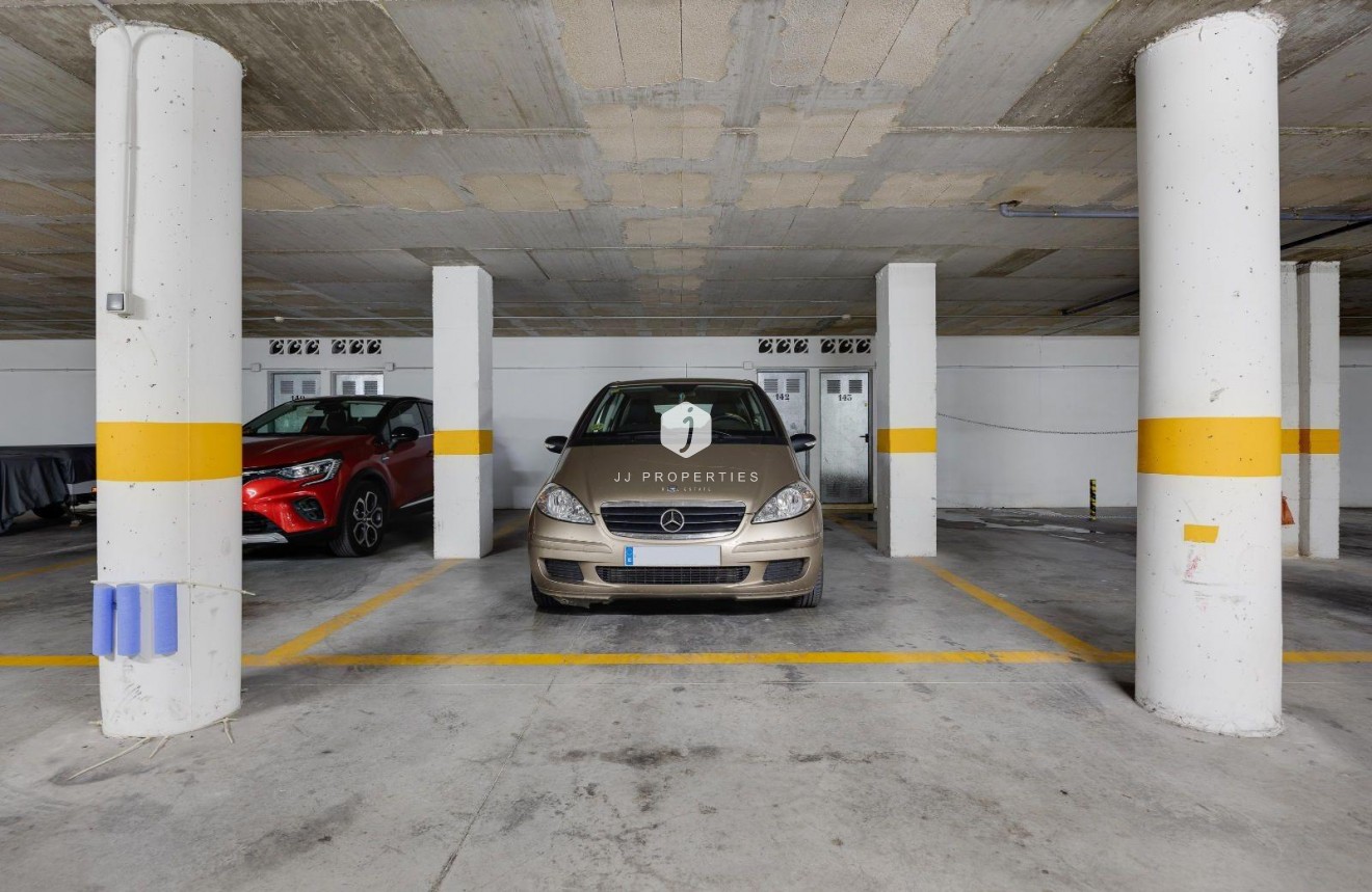 Tweedehands - Appartement / flat -
Torrevieja - Centro