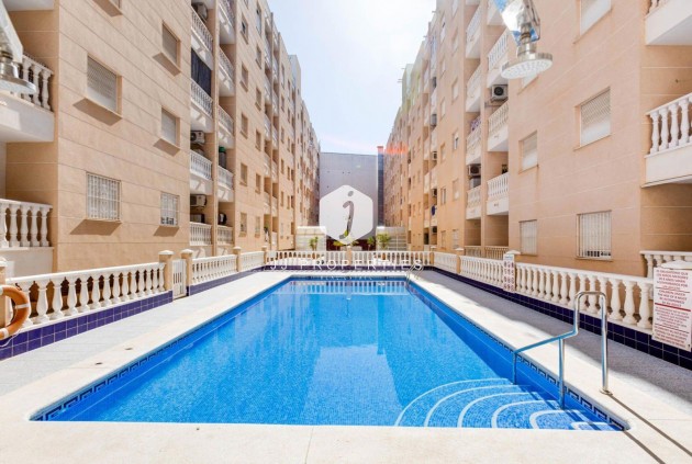 Tweedehands - Appartement / flat -
Torrevieja - Centro