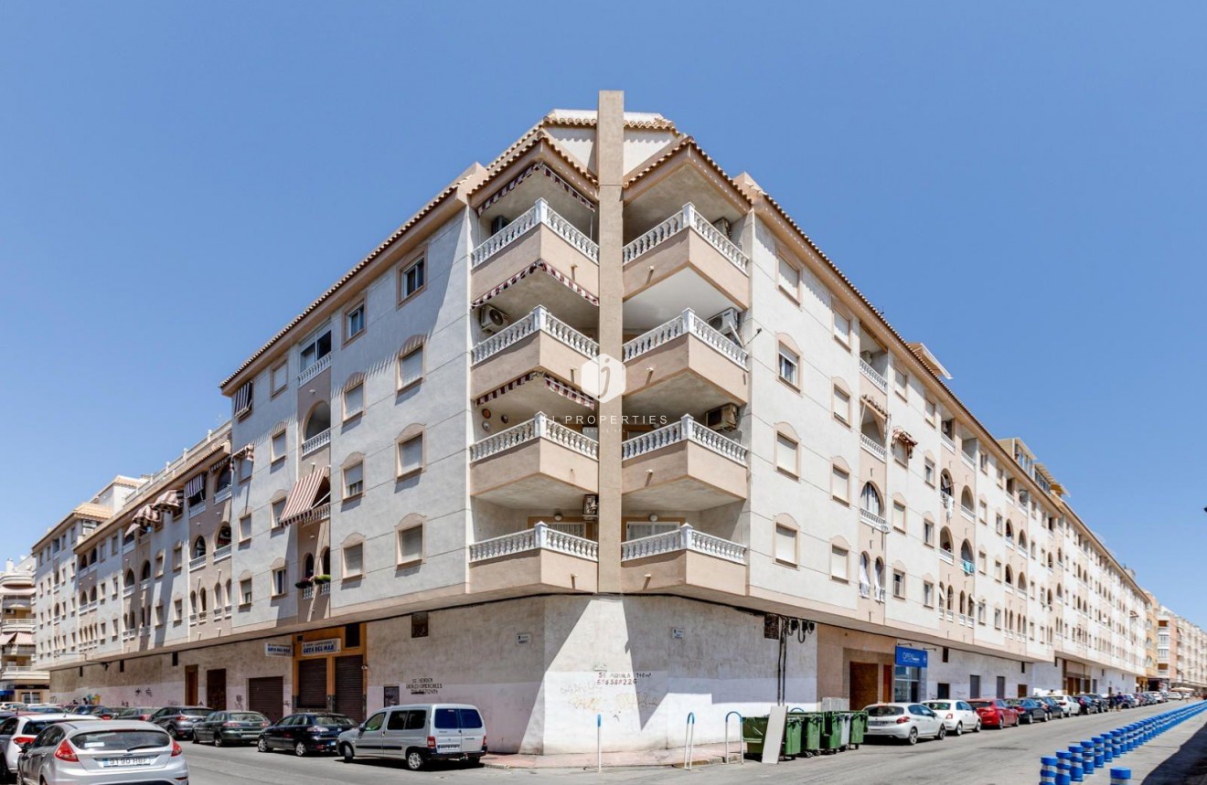 Tweedehands - Appartement / flat -
Torrevieja - Centro
