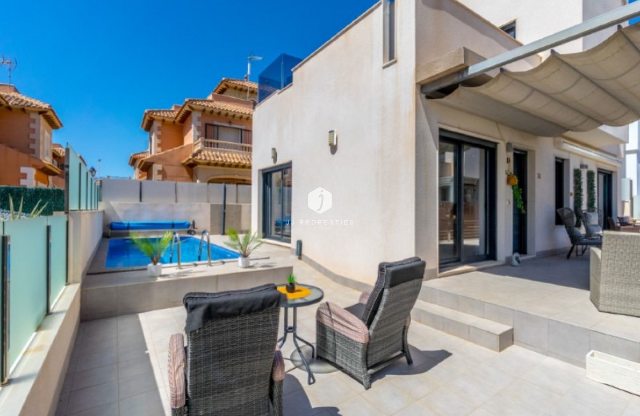 Tweedehands - Villa -
Torrevieja - Costa Blanca
