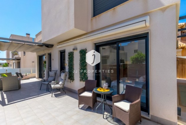 Tweedehands - Villa -
Torrevieja - Costa Blanca