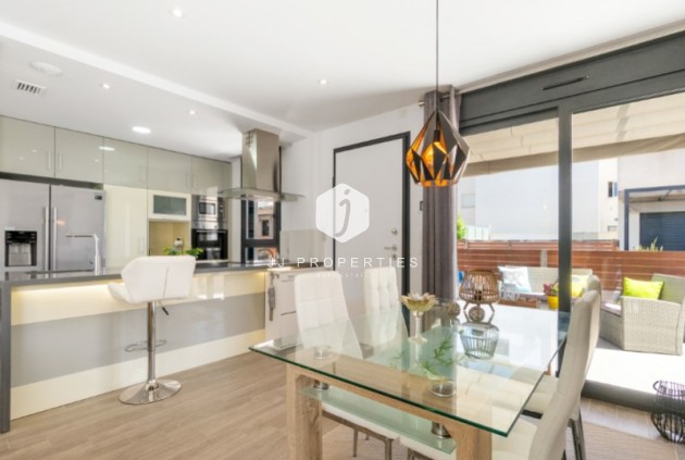 Tweedehands - Villa -
Torrevieja - Costa Blanca