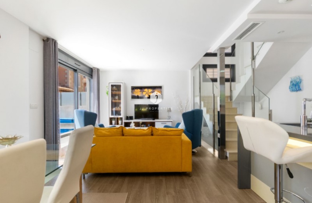 Tweedehands - Villa -
Torrevieja - Costa Blanca