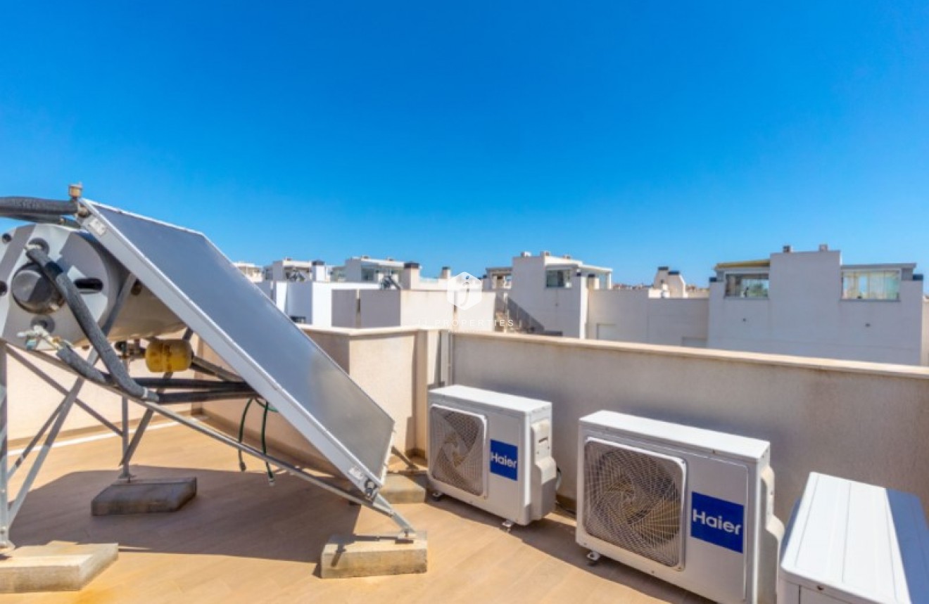 Tweedehands - Villa -
Torrevieja - Costa Blanca