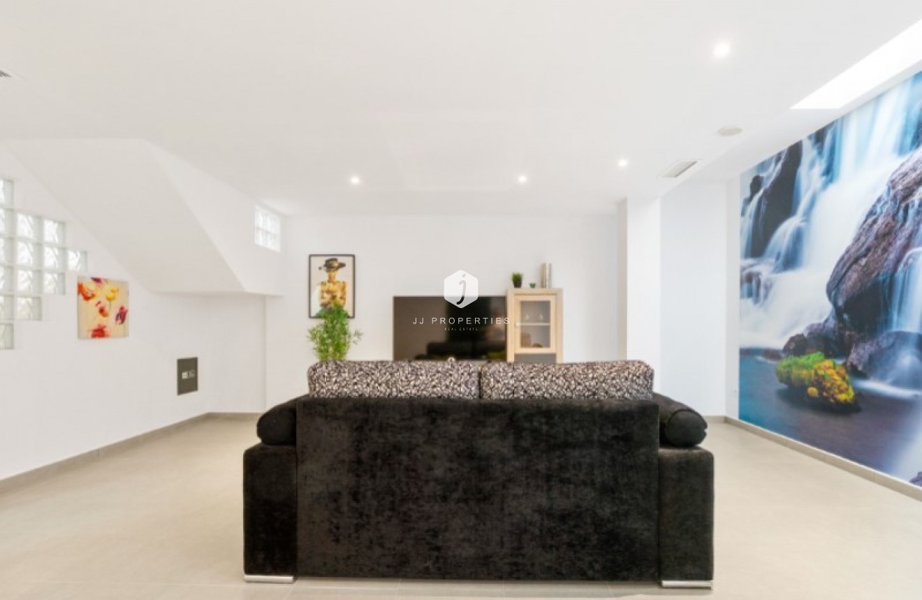 Tweedehands - Villa -
Torrevieja - Costa Blanca