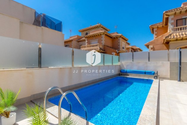 Tweedehands - Villa -
Torrevieja - Costa Blanca