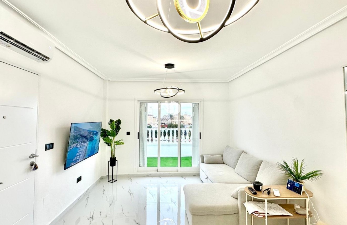 Tweedehands - Bungalow -
Orihuela Costa - Playa Flamenca Norte