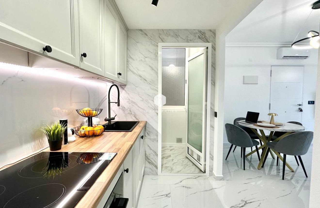 Tweedehands - Bungalow -
Orihuela Costa - Playa Flamenca Norte