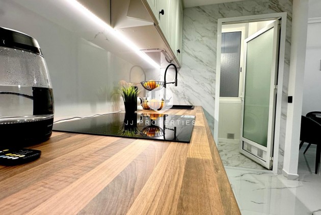 Tweedehands - Bungalow -
Orihuela Costa - Playa Flamenca Norte