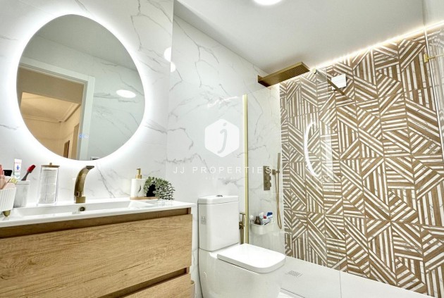 Tweedehands - Bungalow -
Orihuela Costa - Playa Flamenca Norte