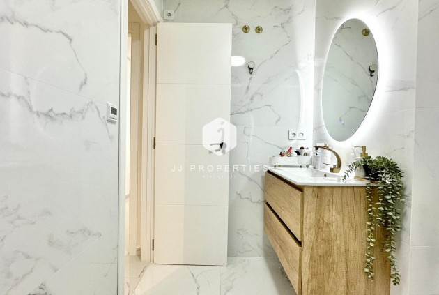 Tweedehands - Bungalow -
Orihuela Costa - Playa Flamenca Norte