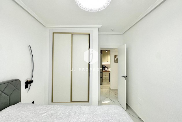 Tweedehands - Bungalow -
Orihuela Costa - Playa Flamenca Norte