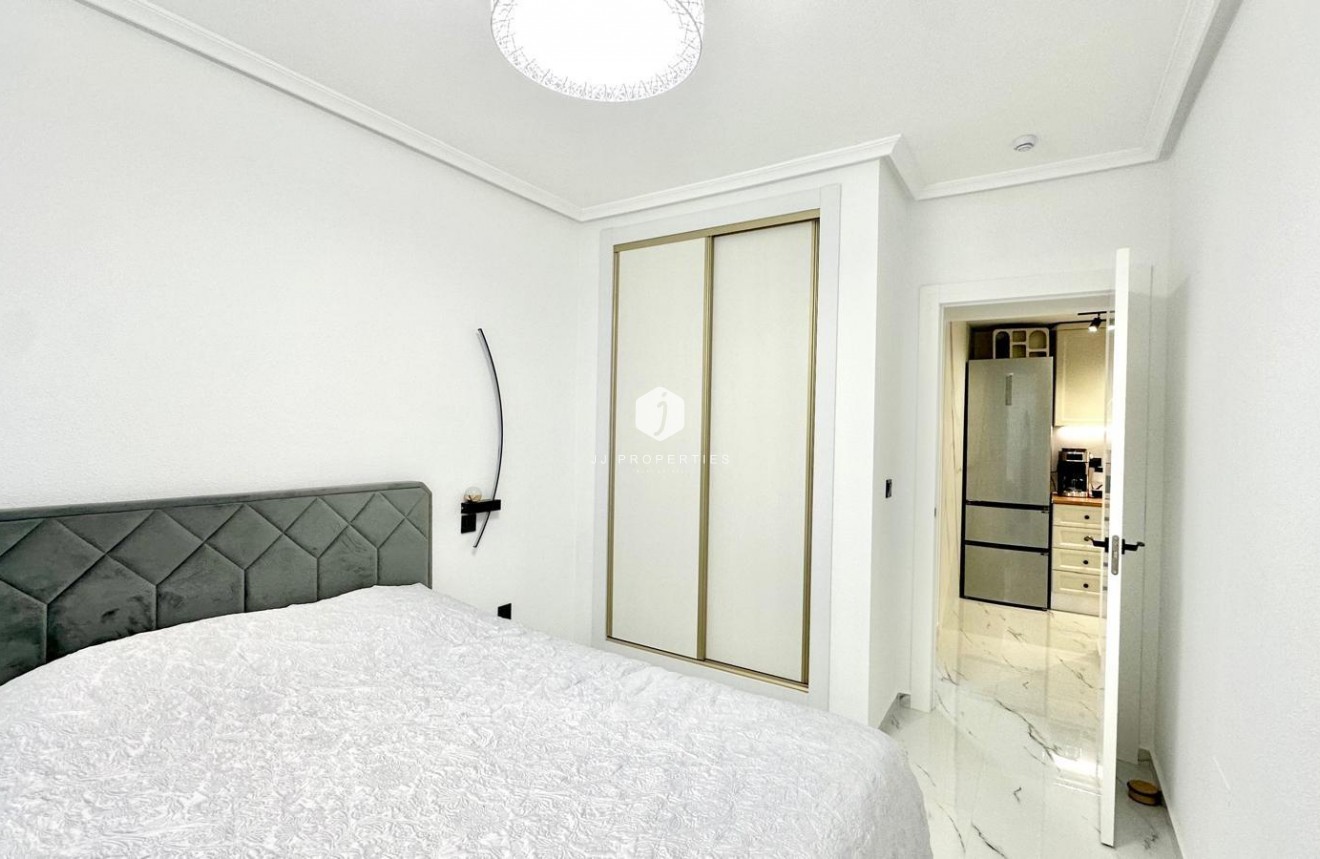 Tweedehands - Bungalow -
Orihuela Costa - Playa Flamenca Norte