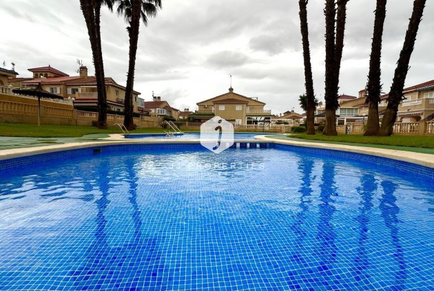 Tweedehands - Bungalow -
Orihuela Costa - Playa Flamenca Norte