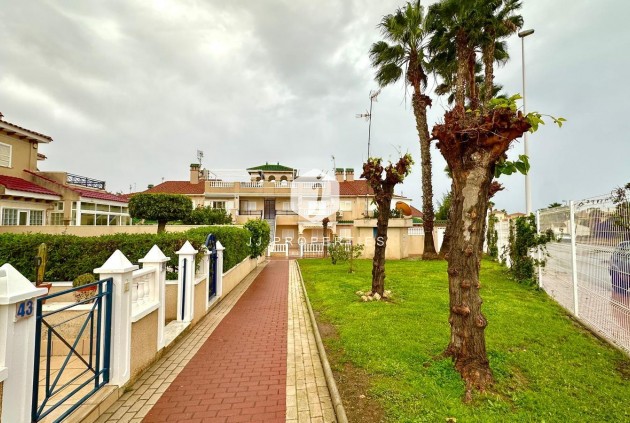 Tweedehands - Bungalow -
Orihuela Costa - Playa Flamenca Norte