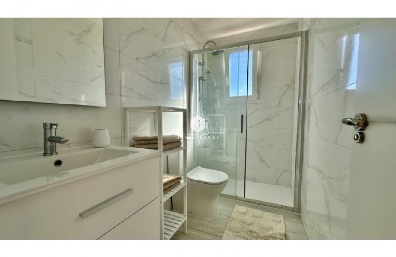 Tweedehands - Penthouse -
Torrevieja - Costa Blanca