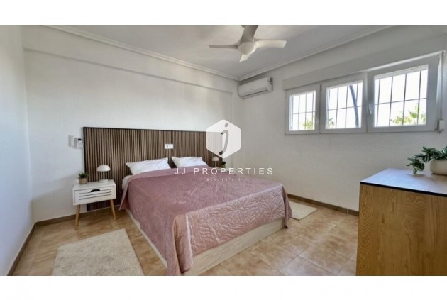 Tweedehands - Penthouse -
Torrevieja - Costa Blanca