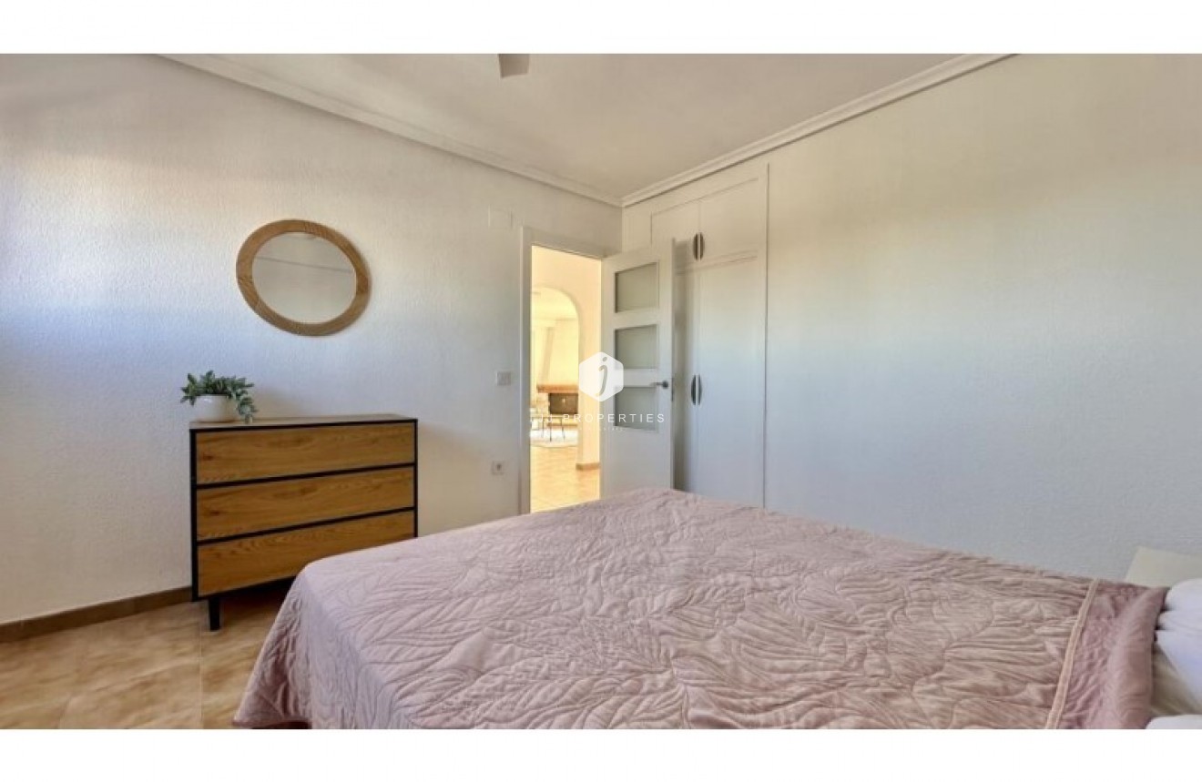 Tweedehands - Penthouse -
Torrevieja - Costa Blanca